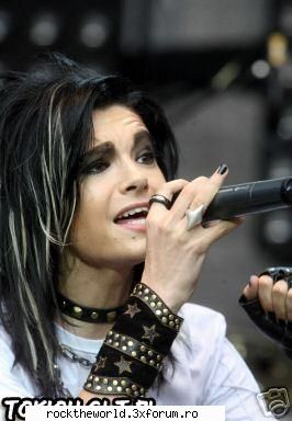 cea mai buna voce masculina din rock mie imi place vocea lui bill       ooo jaaa,jaaa