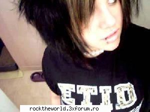 pics with us! i'm rock girl dar putyn emo