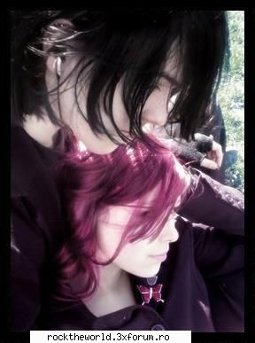 Poze emo.. - it's truth!!...love is damn strange - Poze