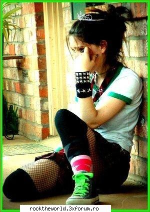 Poze emo.. - EmO_o - Poze